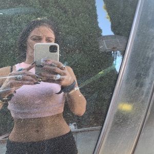 Meet your Posher, Anarchy